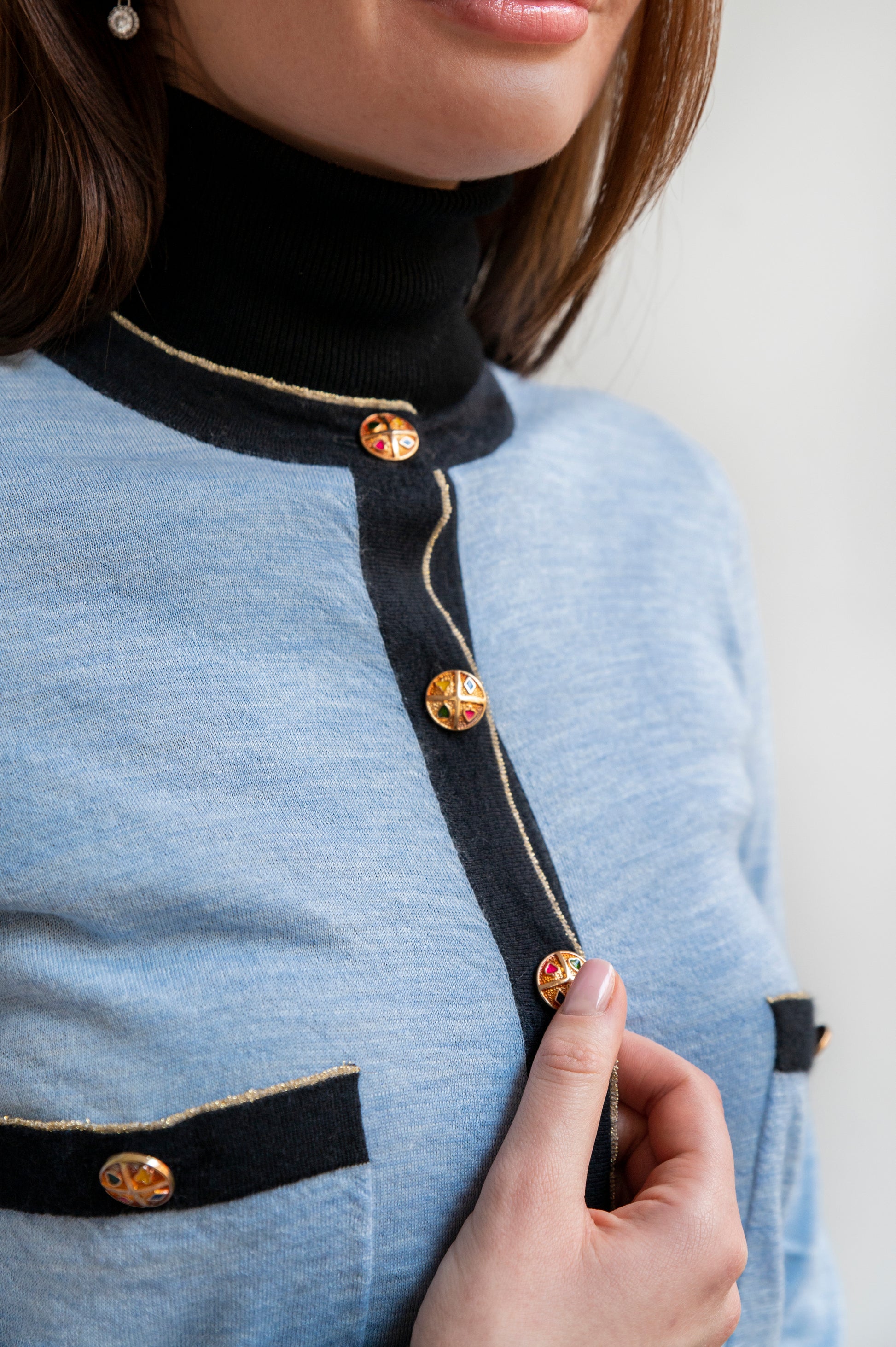 BlueCashemereCardigan-Buttons